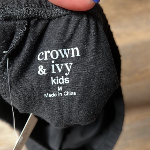 NWT, black Crown & Ivy girls biker shorts - Picture 3 of 4